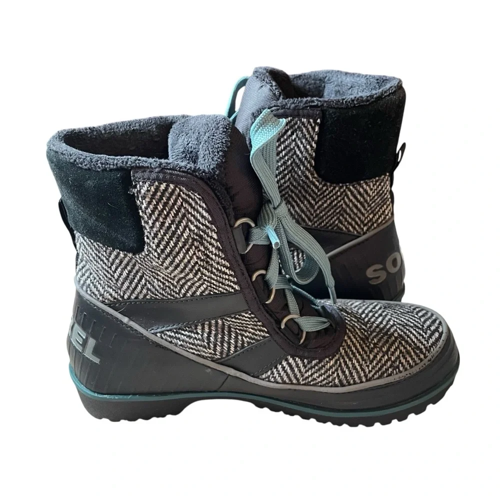 Sorel Tivoli Faux Fur Lace-Up‎ Boots Size 6